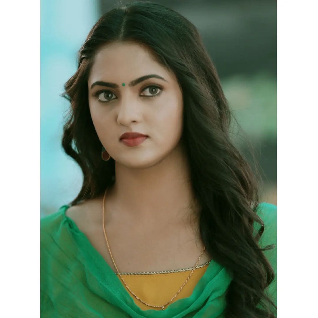 Indian TV Actress Radhika Preeti Images in Green Dress